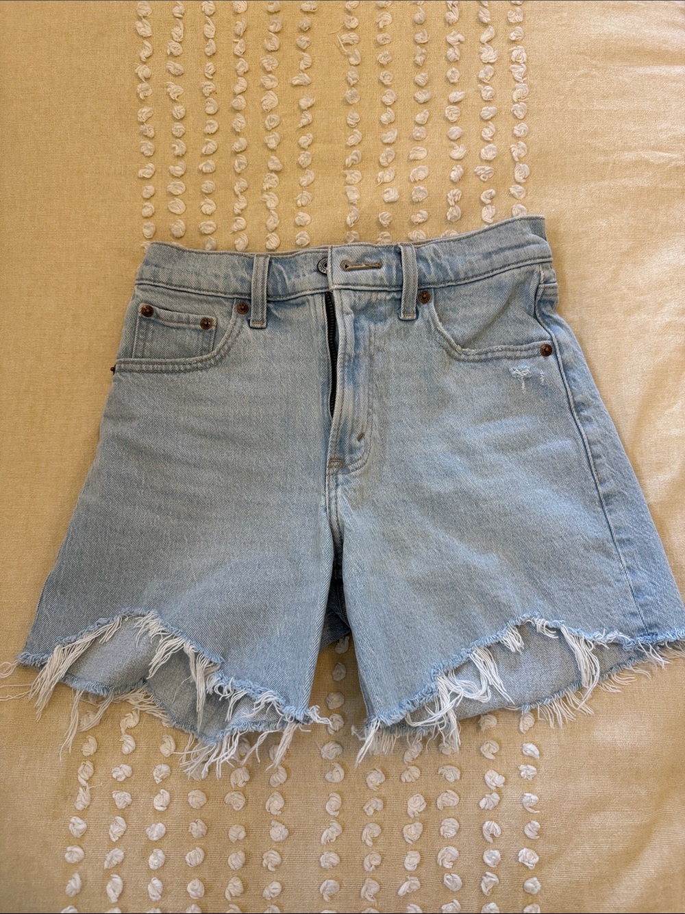 Abercrombie & Fitch High Rise Dad short - Picture 2 of 4